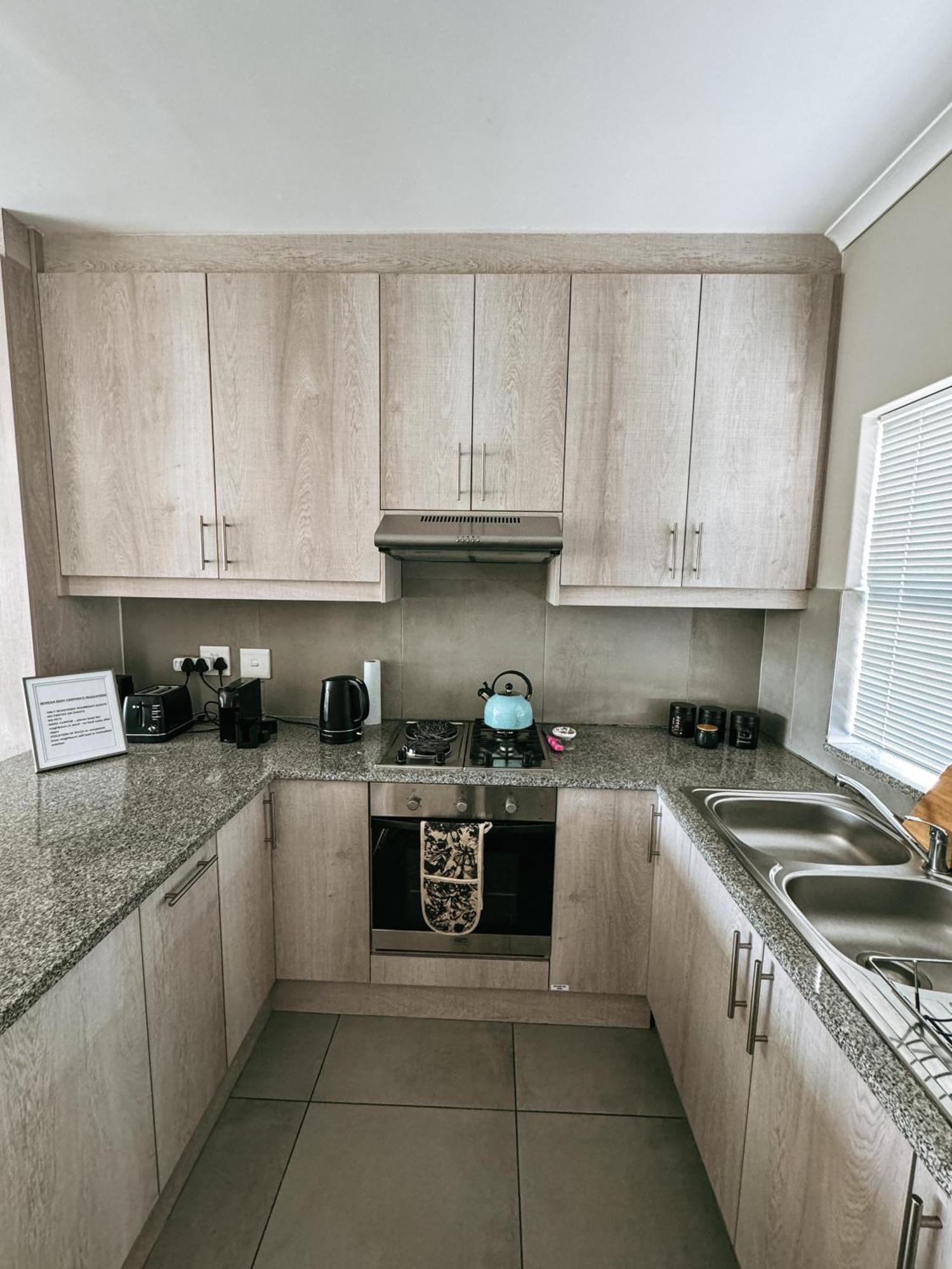 Appartement Nemesia Court à Durbanville Extérieur photo