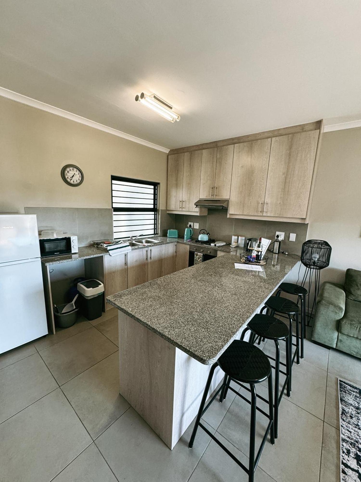 Appartement Nemesia Court à Durbanville Extérieur photo