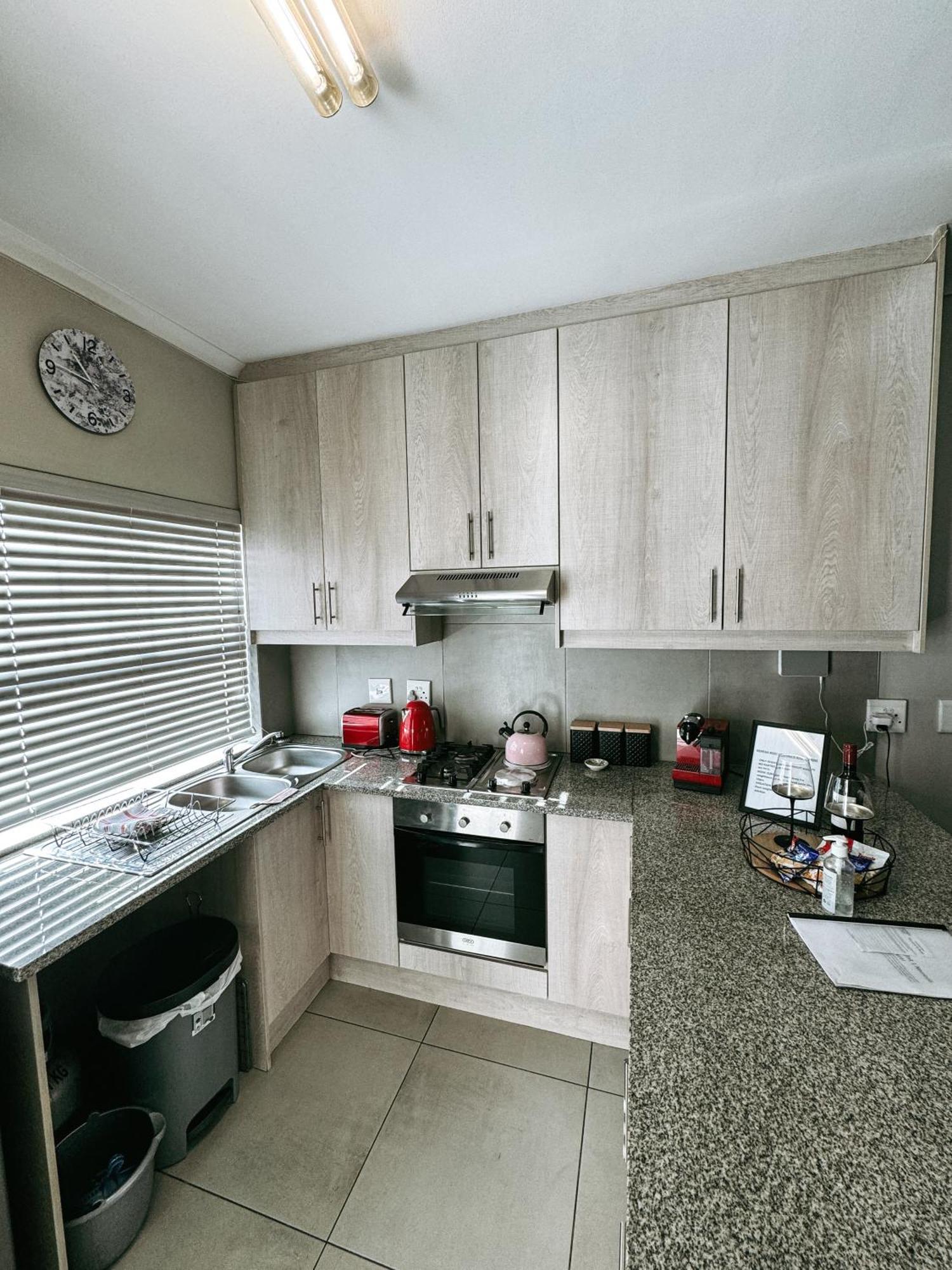Appartement Nemesia Court à Durbanville Extérieur photo