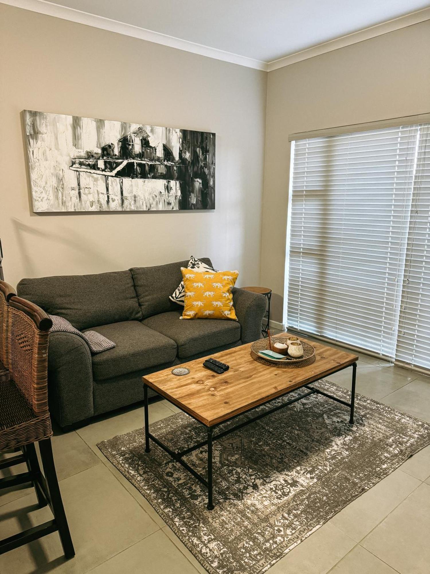 Appartement Nemesia Court à Durbanville Extérieur photo